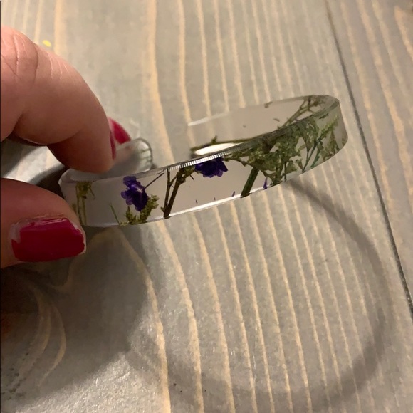 Colour by Amber dried flower skinny bracelet - Picture 1 of 2